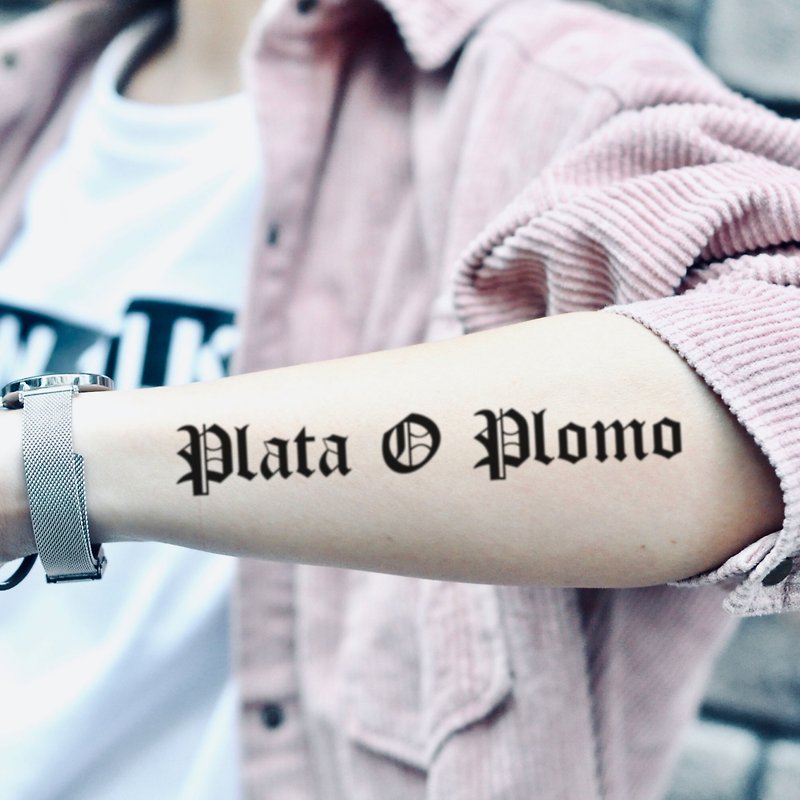 Plata O Plomo Temporary Tattoo Sticker (Set of 2) - OhMyTat - สติ๊กเกอร์แทททู - กระดาษ สีดำ