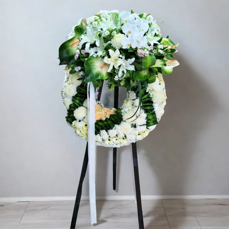 Sympathy Flowers (6 feet) (White Sunflower, White Eustoma & others) GF00187 - ตกแต่งต้นไม้ - พืช/ดอกไม้ 