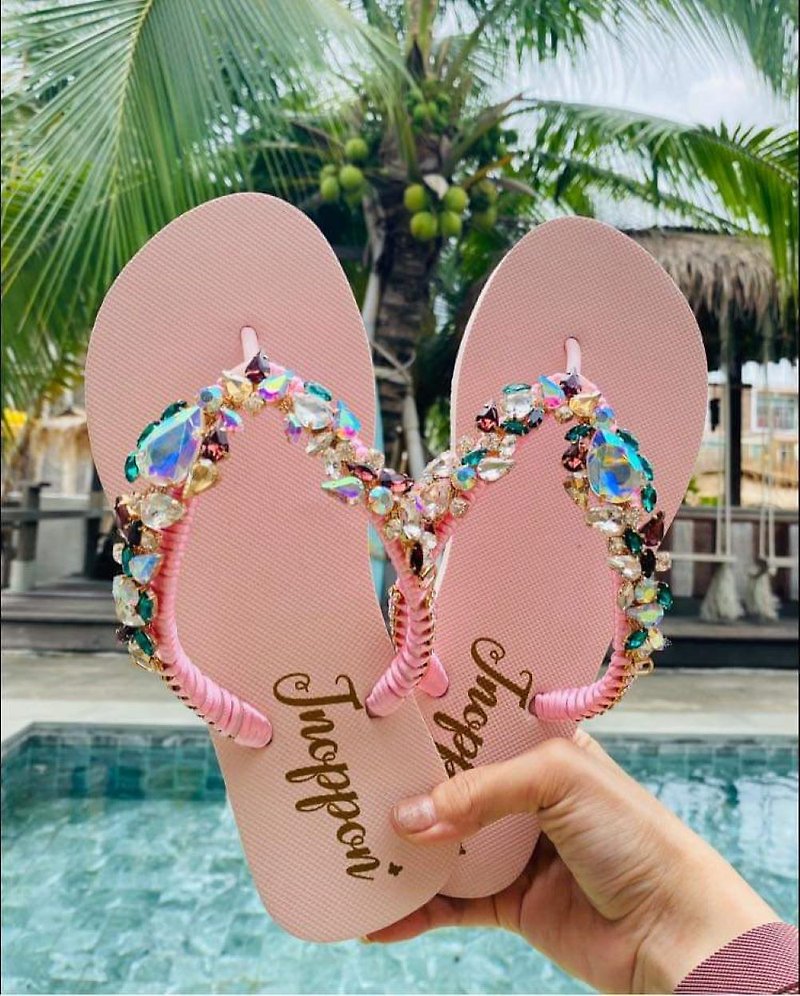 Jeweled Flip Flops Bling Flip Flops Pink Rhinestone Sandals Beach Sandals Shoes - 拖鞋 - 其他材質 粉紅色