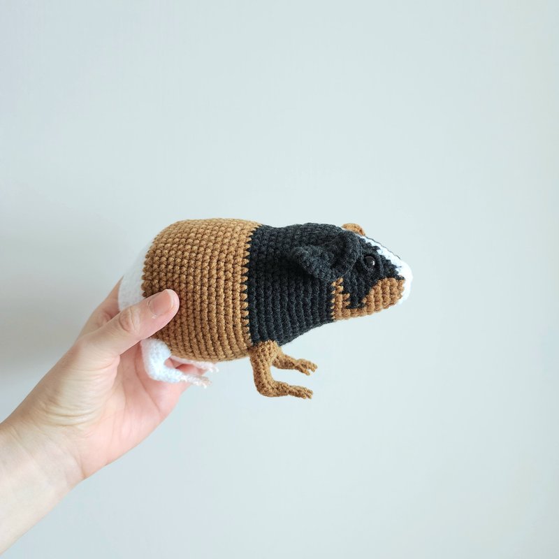 Customized pet doll black and Brown mixed color guinea pig doll ornaments - ตุ๊กตา - ผ้าฝ้าย/ผ้าลินิน สีนำ้ตาล