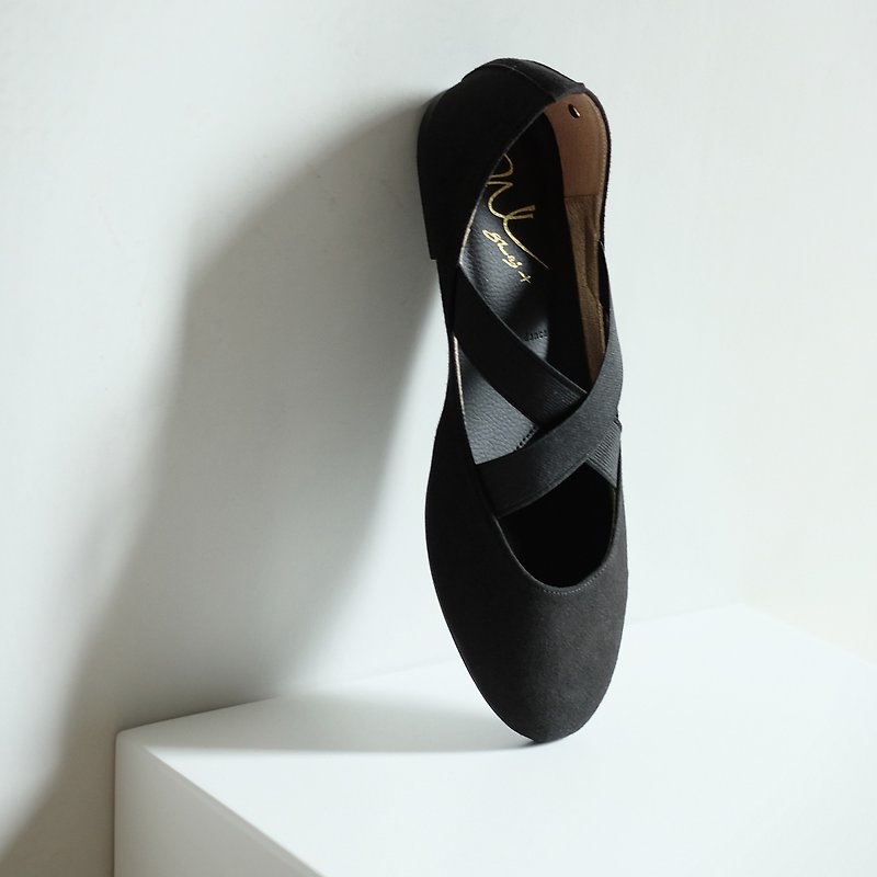 輕芭蕾 Black (黑天鵝) Ballet | WL - 娃娃鞋/平底鞋 - 其他人造纖維 黑色