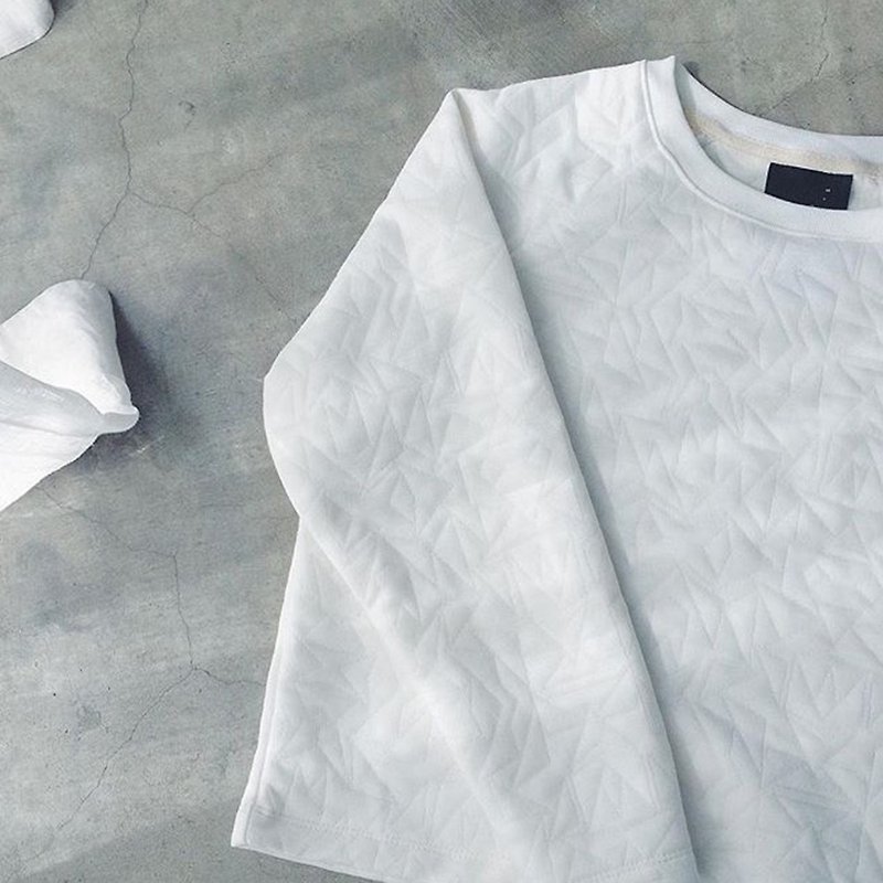 perforated texture / white / sweatshirt long sleeve crop top - สเวตเตอร์ผู้หญิง - ผ้าฝ้าย/ผ้าลินิน ขาว