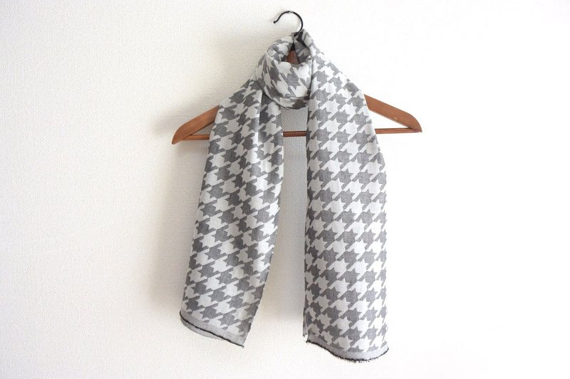 Banshu-ori gauze houndstooth stole in black - Knit Scarves & Wraps - Cotton & Hemp Gray