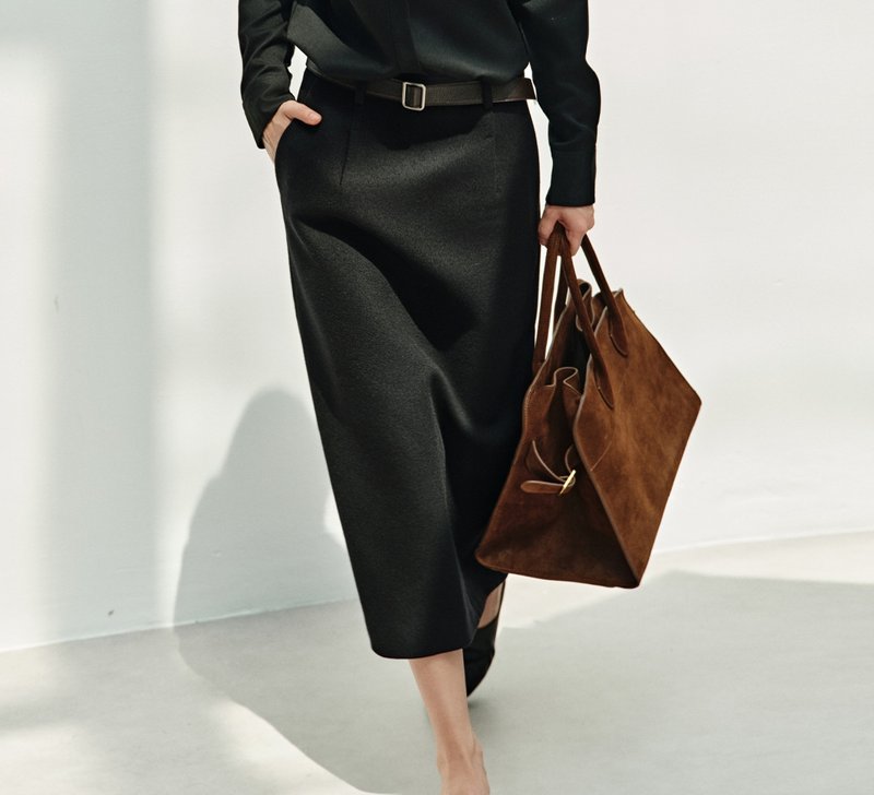 【進口初剪毛】法式簡約 精紡羊毛/毛半身裙 - 裙子/長裙 - 羊毛 黑色