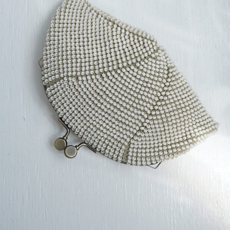 Ba-ba handmade Seedbeads crochet pouch No.2165 - 化妝包/收納袋 - 其他材質 白色