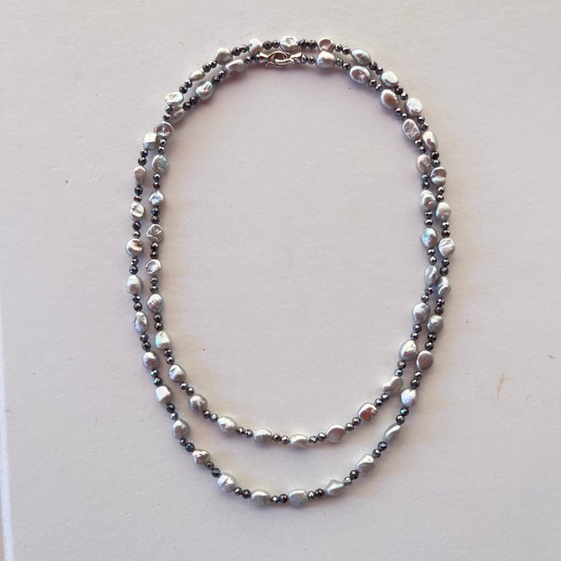 聖誕禮物 天然灰色巴洛克珍珠和黑瑪瑙长款項鍊 - 項鍊 - 珍珠 