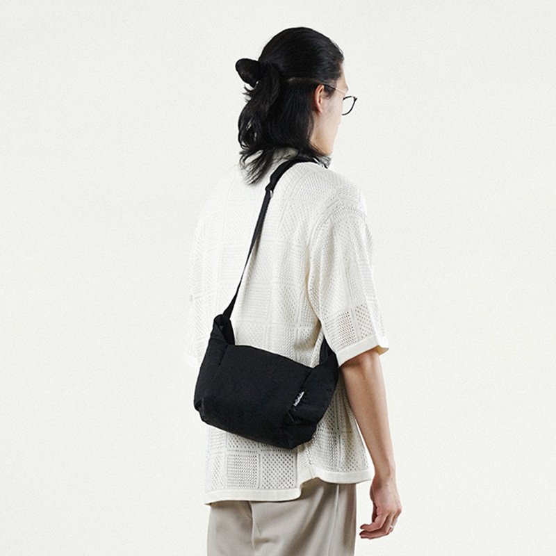 【FW25全新Wander系列】MILO 日常斜背包 小號 (翠黑色) - 側背包/斜背包 - 環保材質 黑色