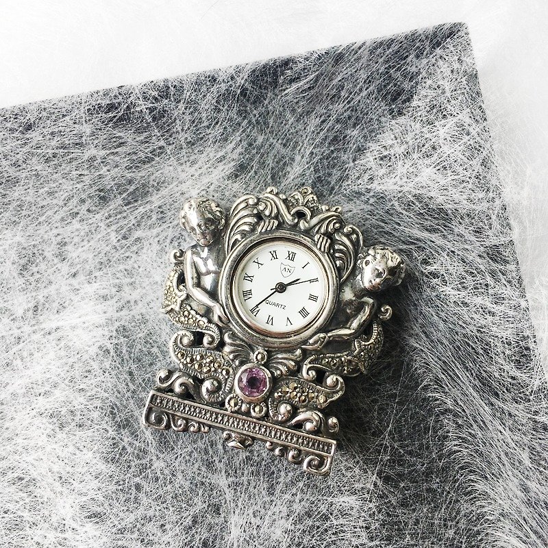 British little angel table with clock | 925 silver British fine hand made - นาฬิกาผู้หญิง - เงินแท้ สีเงิน