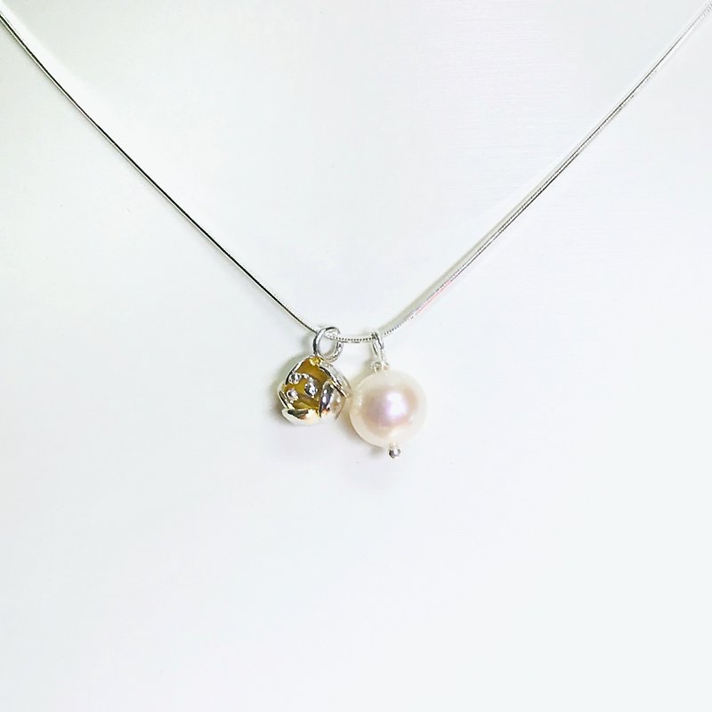 Yuanzi - Apricot Blossom Pearl Clavicle Silver Chain_Two-color K Gold Plated/Sterling Silver Pendant - สร้อยคอ - ไข่มุก สีทอง