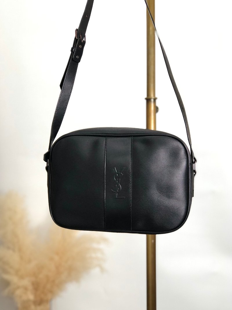 [Direct from Japan Branded Used Bag] Yves Saint Laurent Shoulder Bag Black YSL Leather Vintage n6xgf3 - กระเป๋าแมสเซนเจอร์ - หนังแท้ สีดำ