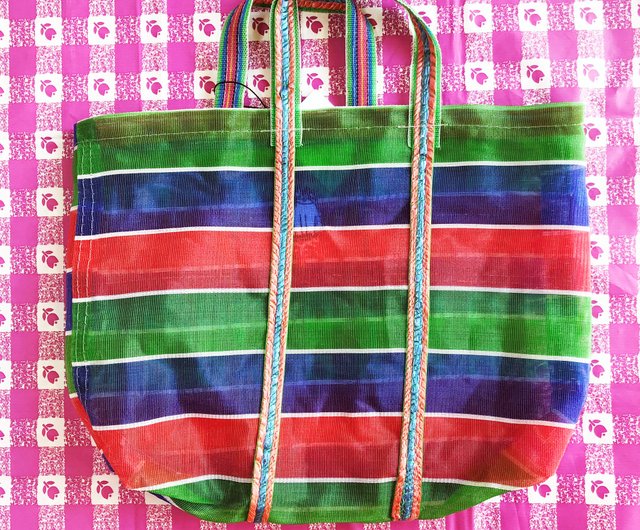 トートバッグ　ハンドメイド　猫ちゃん刺繍　お寿司　リバーシブル トートバッグ ハンドメイド 猫ちゃん刺繍 お寿司 リバーシブルの