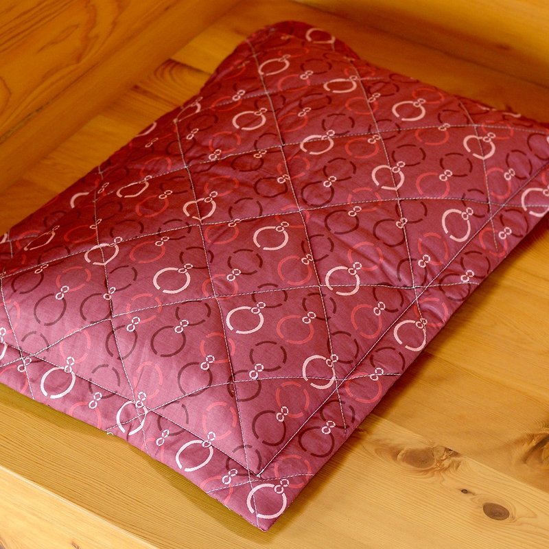 Taiwan Hinoki Ball Beads Comfortable Pillow-Elegant Red - Pillows & Cushions - Wood Gold