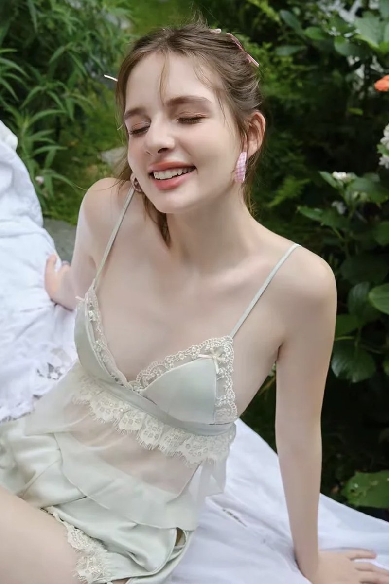 satin backless top and pants - 睡衣/居家服 - 其他材質 