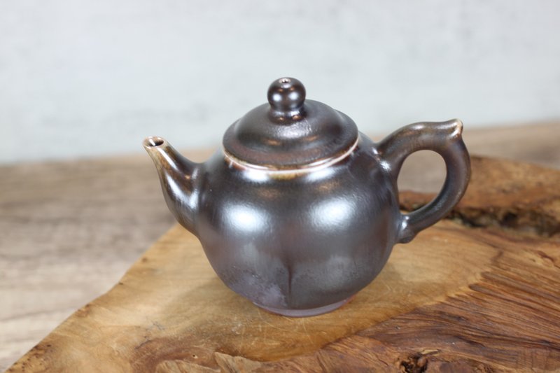 【送禮好物】240ml 天然落灰 柴燒茶壺 名家葉敏祥手作 - 茶壺/茶杯/茶具 - 瓷 