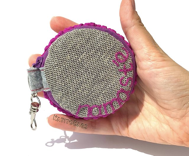 Crochet round coin purse Earphone cord holder Embroidered charger