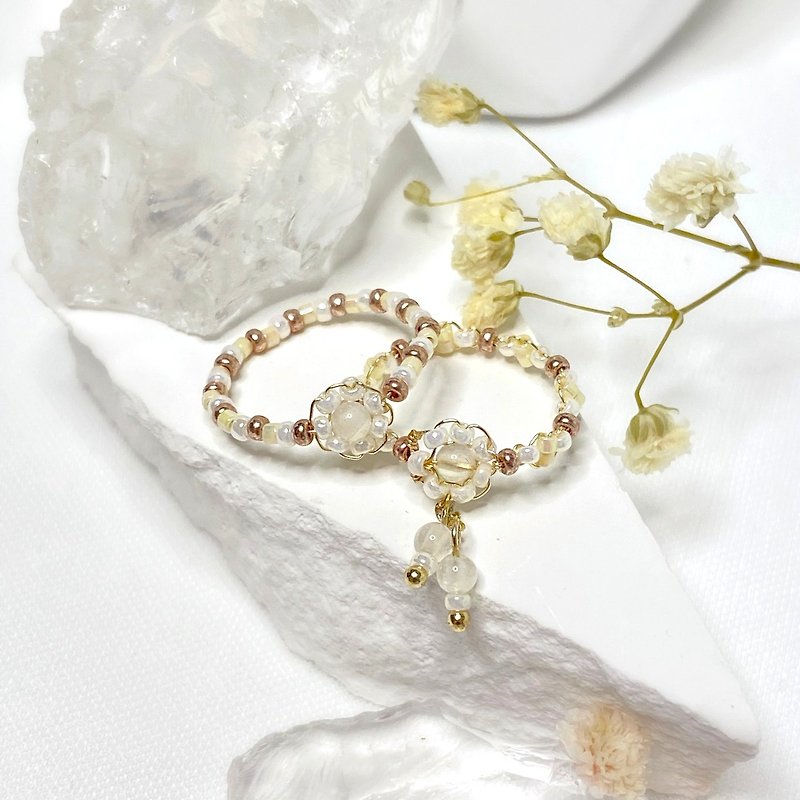 THE FLORAL - Moonstone Flower | Gemstones rings | 14K - แหวนทั่วไป - คริสตัล ขาว