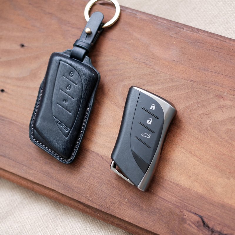 Shape it  | Handmade Leather lexus  key Case.Car Key Holder - ที่ห้อยกุญแจ - หนังแท้ หลากหลายสี