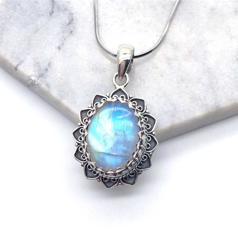 Moonlight stone 925 sterling silver oval heavy industry classical style necklace Nepal handmade mosaic production (style 6) - Necklaces - Gemstone Blue
