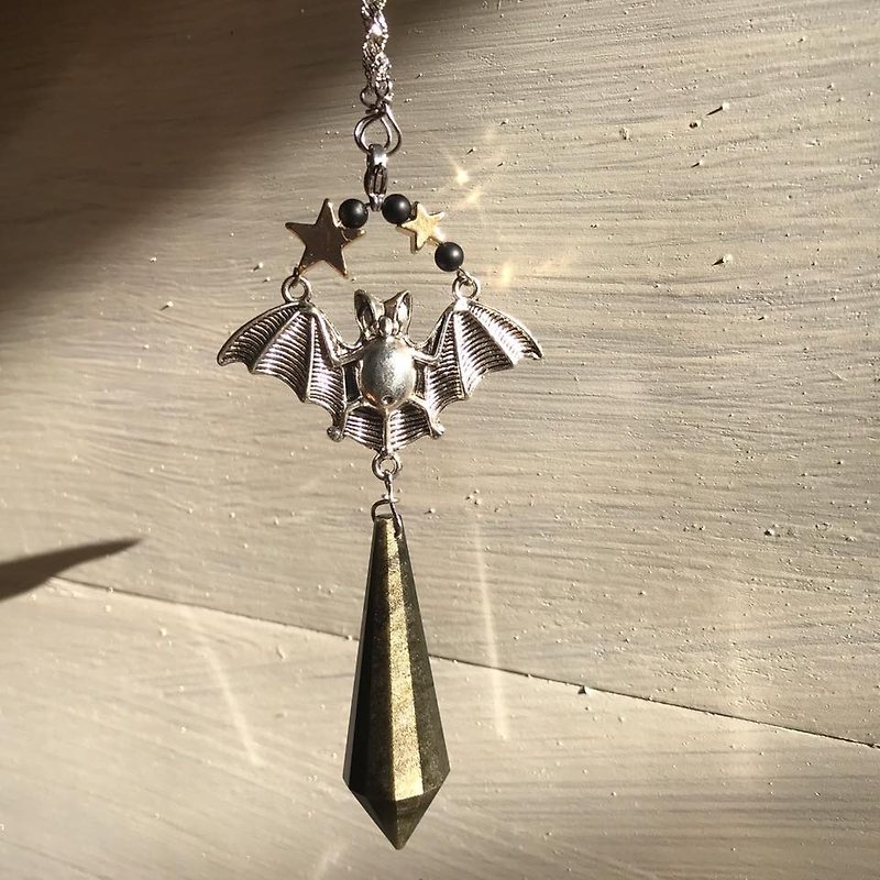 【Lost And Find】Natural OBSIDIAN  bat  pendulum necklace - Necklaces - Gemstone Gold