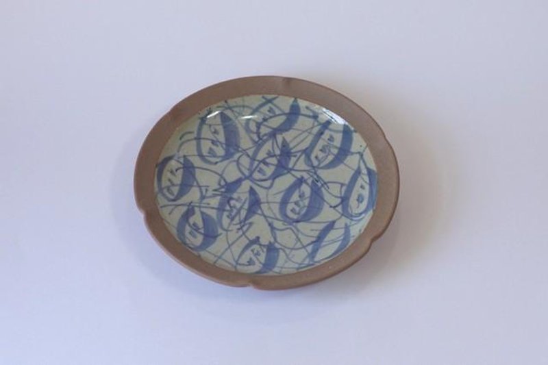 Wahanasara (Kureshu vine flower design picture) - Small Plates & Saucers - Pottery 