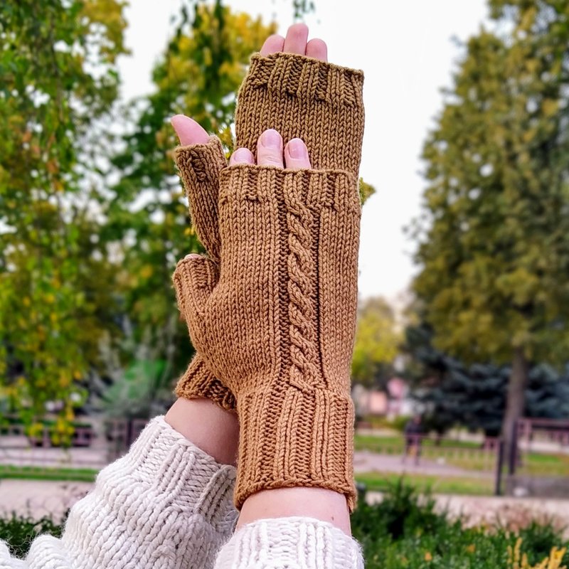 Brown fingerless gloves for women, Knit merino wool mittens, 暖手手套, 聖誕禮物包裝 - ถุงมือ - ขนแกะ สีนำ้ตาล