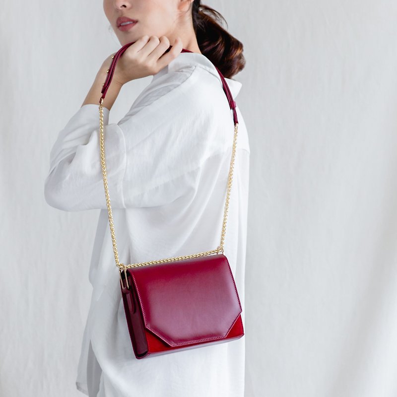 PANDORA SMALL - SMALL MINIMAL WOMAN LEATHER SHOULDER BAG-MAROON/ DEEP RED - Messenger Bags & Sling Bags - Genuine Leather Red
