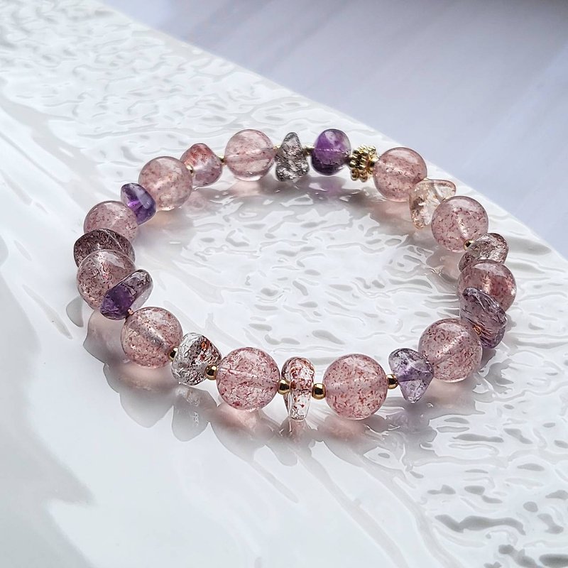 White Water Strawberry Crystal / Super Seven Shapes ~ All-round Crystal / Peach Blossom / Popularity ~ Peach Bracelet - Bracelets - Crystal 