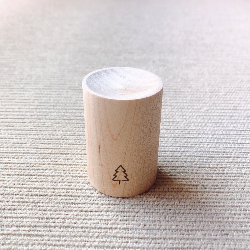 April Organics ラウンド ログ エッセンシャル オイル ディフューザー Wood_Round Hole_North American Hard Maple - 置物 - 木製 