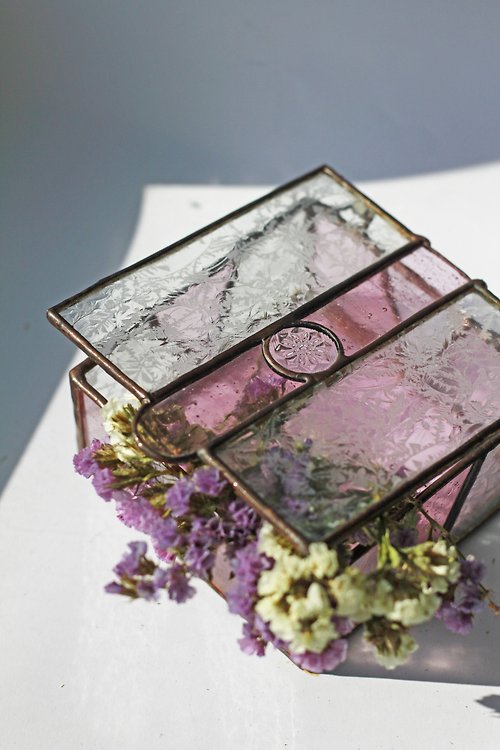 Chin 粉色彩色玻璃珠寶盒 透明美學梳妝台裝飾