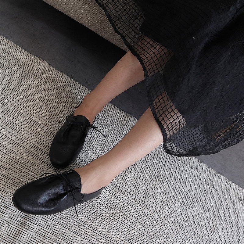 【Daily moment】 soft oxford shoes -  Black - รองเท้าลำลองผู้หญิง - หนังแท้ สีดำ