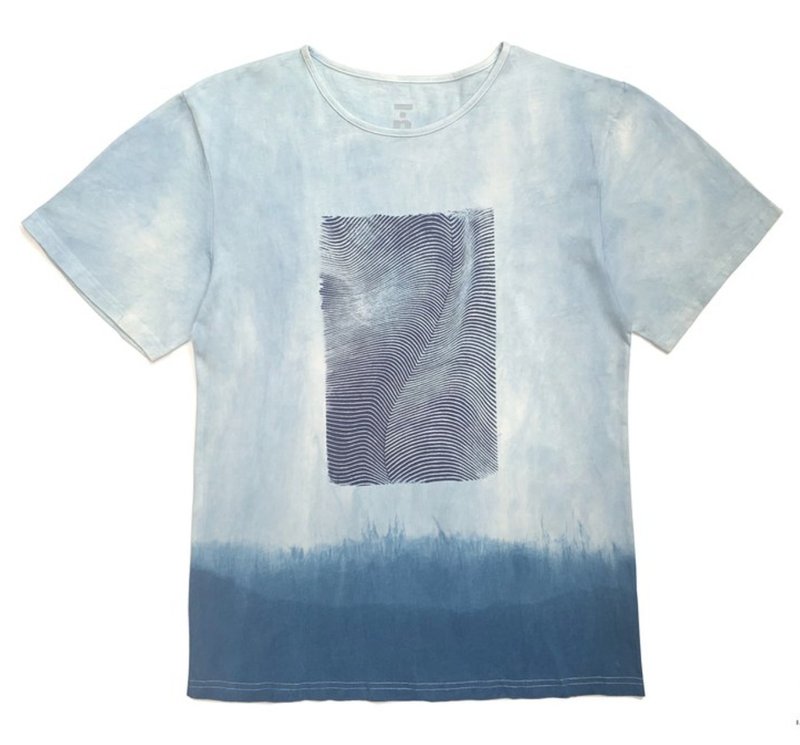 Hai Chaoyu (Blue Screen) (Blue Dyed) Organic Cotton Short Sleeve T Organic Cotton - เสื้อฮู้ด - ผ้าฝ้าย/ผ้าลินิน สีน้ำเงิน