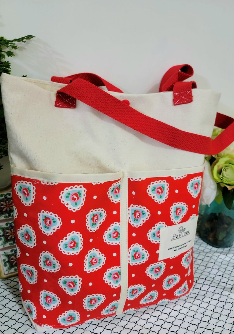 Nordic red cute heart-shaped flower pattern canvas bag/handbag/cotton canvas/shoulder bag - กระเป๋าแมสเซนเจอร์ - ผ้าฝ้าย/ผ้าลินิน 