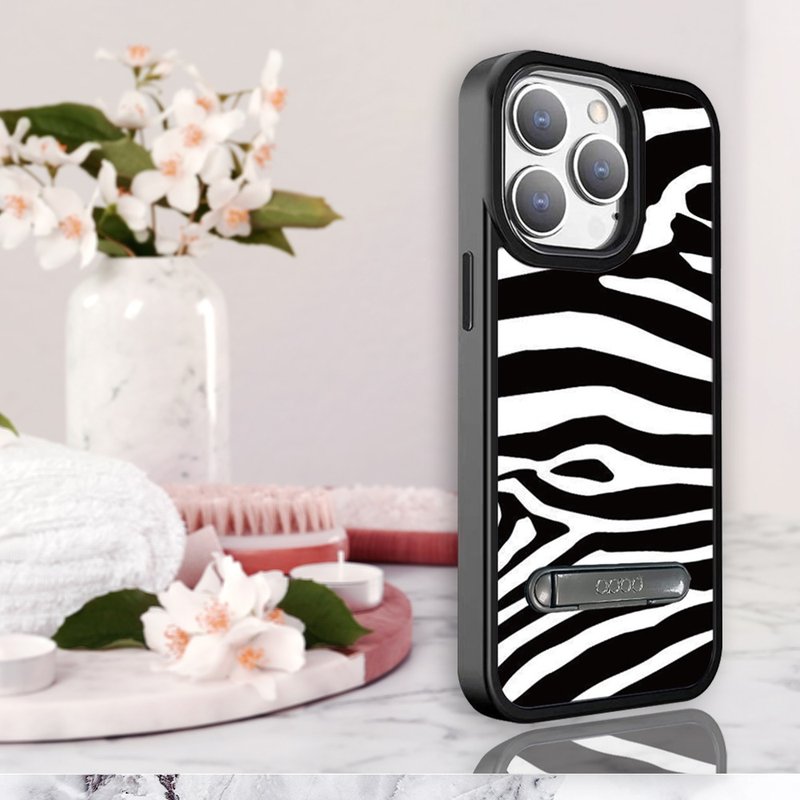 iPhone 15 14 series military-standard anti-fall aluminum alloy lens frame stand phone case - Zebra pattern - เคส/ซองมือถือ - วัสดุอื่นๆ หลากหลายสี