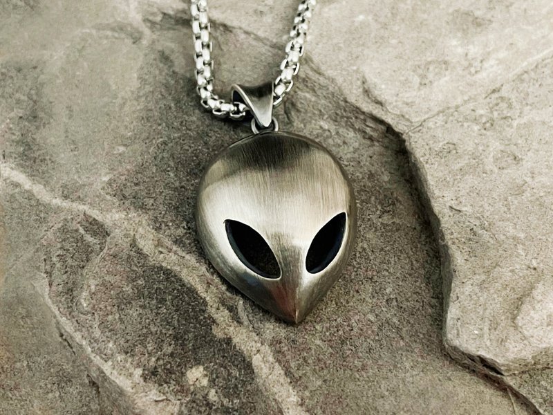 Gray Man/Alien/UFO/Handmade Silver Jewelry/925 Silver/Pendant - Charms - Silver 