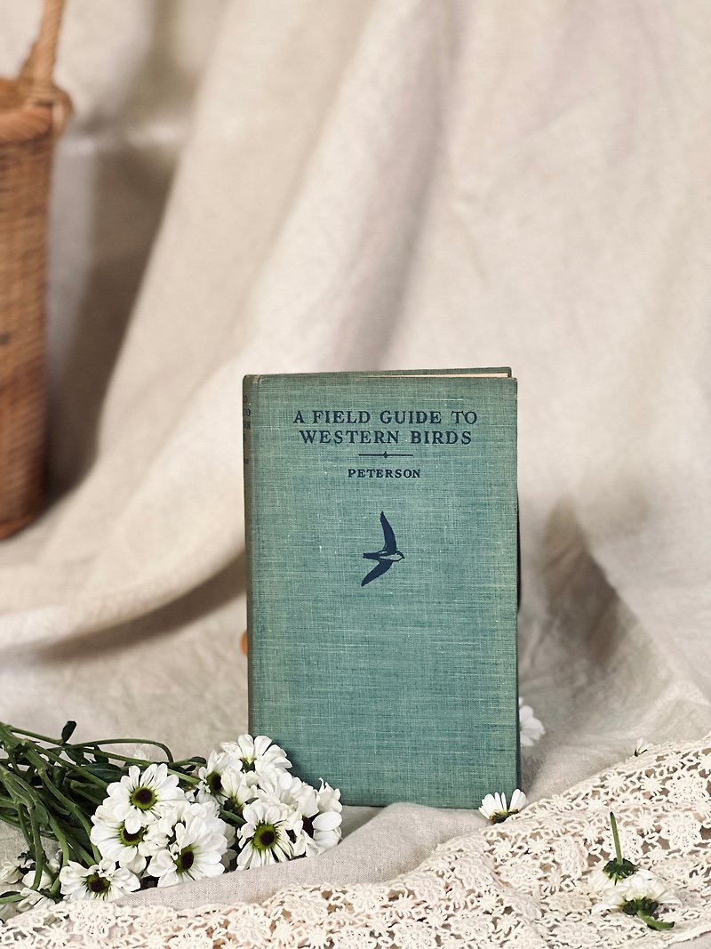Vintage 1941 Publishes Field Guide to Birds of America - Indie Press - Paper 