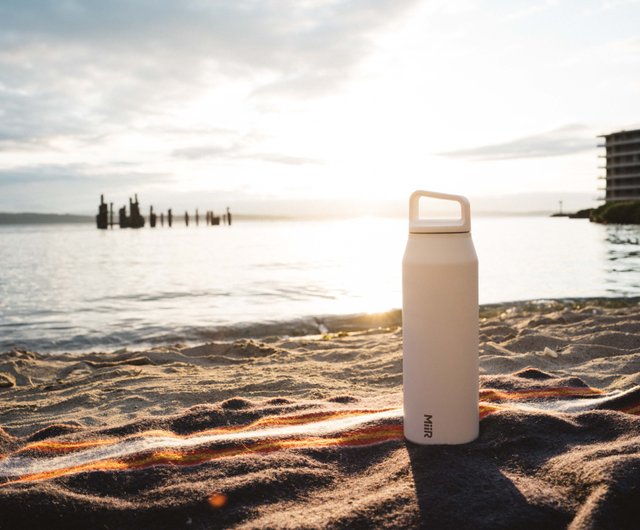 Miir 32oz Wide Mouth Water Bottle (Navy Blue)