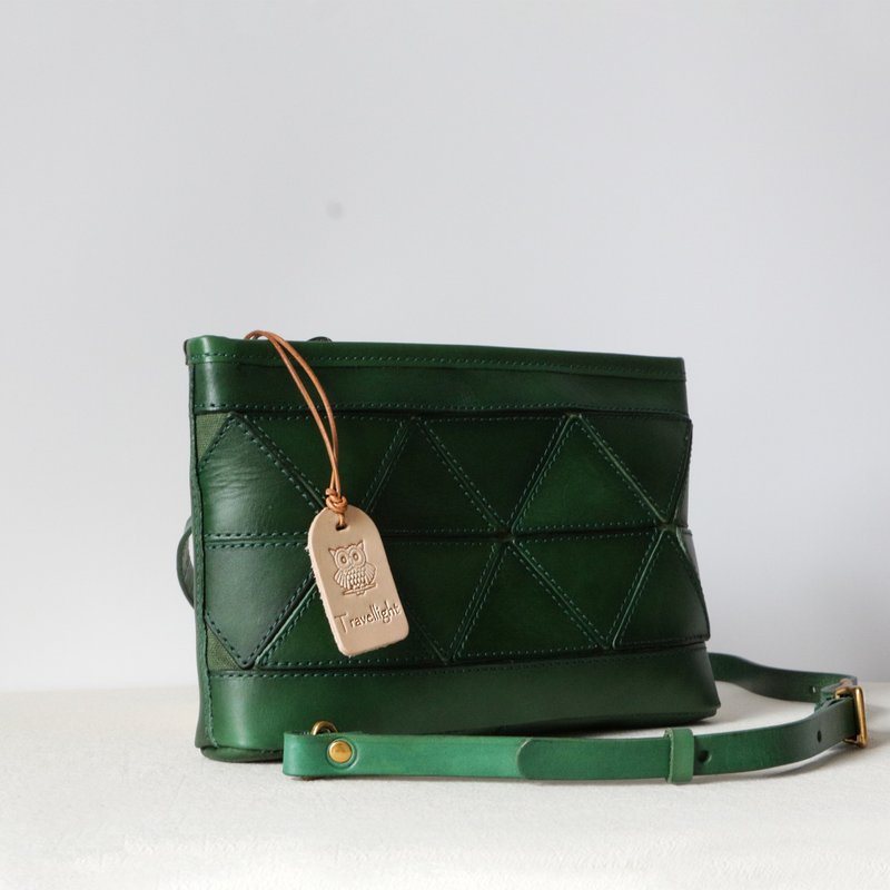 Hand-sewn leather cowhide shoulder bag diagonal hanging pochette - กระเป๋าแมสเซนเจอร์ - หนังแท้ สีเขียว