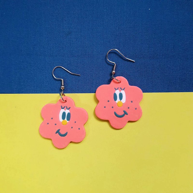 ㄎㄧㄤ series earrings - eyelashes freckles medium pink cloud flowers (replaceable Clip-On - ต่างหู - วัสดุอื่นๆ สึชมพู