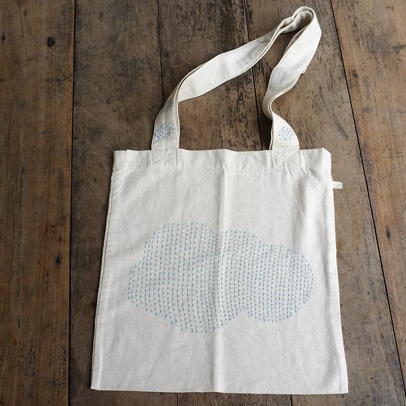 linnil: Partly cloudy tote bag project - 側背包/斜孭袋 - 棉．麻 白色