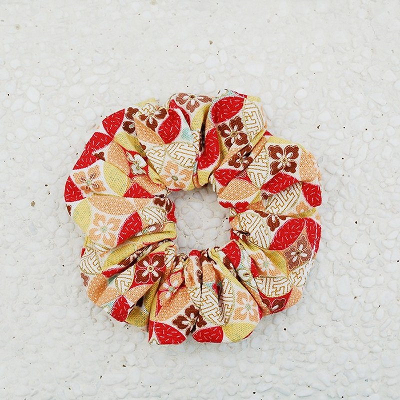 Wind lucky round bunch of hair / colon donut hair ring - Hair Accessories - Cotton & Hemp Red