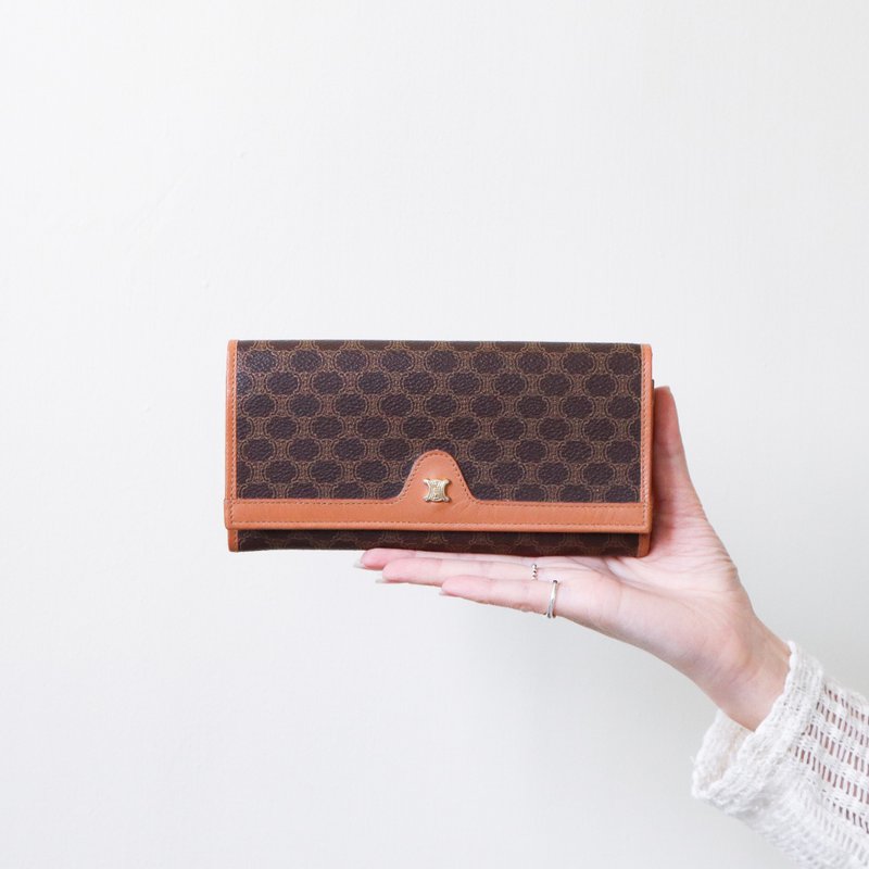 Vintage Celine Dark Brown Monogram Emblem Long Wallet - กระเป๋าสตางค์ - หนังแท้ สีนำ้ตาล