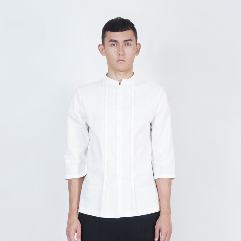 Black and White Cut AW White Shaped Pleated 3/4 Sleeve Shirt - เสื้อเชิ้ตผู้ชาย - ผ้าฝ้าย/ผ้าลินิน ขาว