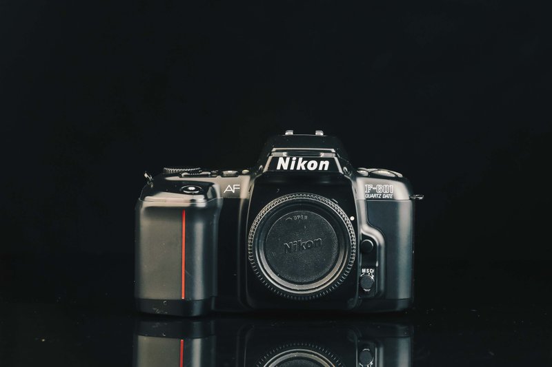 Nikon F-601 #7404 #135底片相機 - 相機/拍立得/底片相機 - 其他金屬 黑色