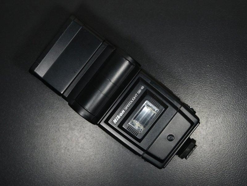 【經典古物】少見 NIKON SPEEDLIGHT SB-16 sb16 尼康 閃光燈 - 相機/拍立得/底片相機 - 其他材質 