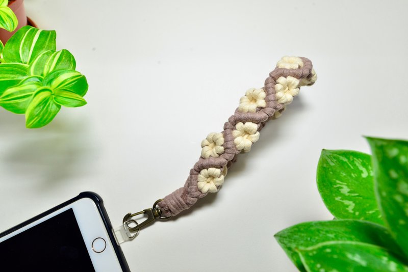 Small flower woven mobile phone handle finished product sales area - Lanyards & Straps - Cotton & Hemp 