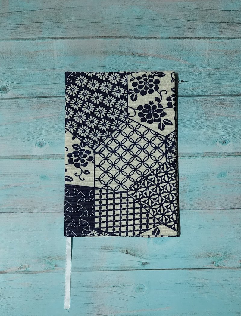Book Cover/Book Jacket | A5 | Asymmetric Japanese Pattern - 書衣/書套 - 亞麻 