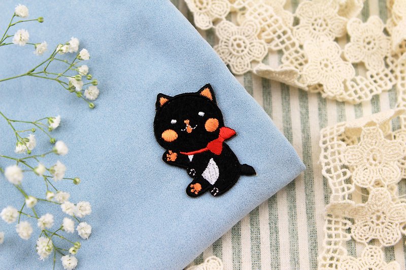 Mysterious pretty little black cat self-adhesive embroidered cloth stickers-baby cat series - Knitting, Embroidery, Felted Wool & Sewing - Thread Black