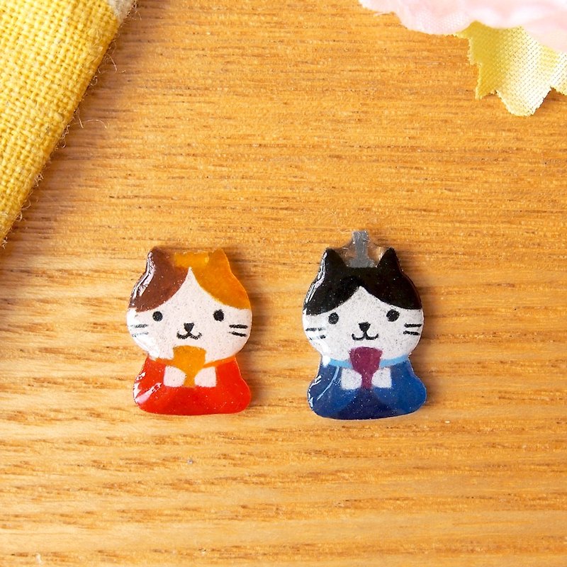 Meow - Japanese style girl and boy cats earrings - ต่างหู - พลาสติก สีน้ำเงิน
