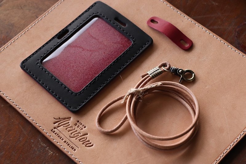 Black and Red Contrast Color | Vegetable Tanned Leather Straight and Horizontal Dual-use Identification Card Holder 2.0 | GOGORO Card Holder
