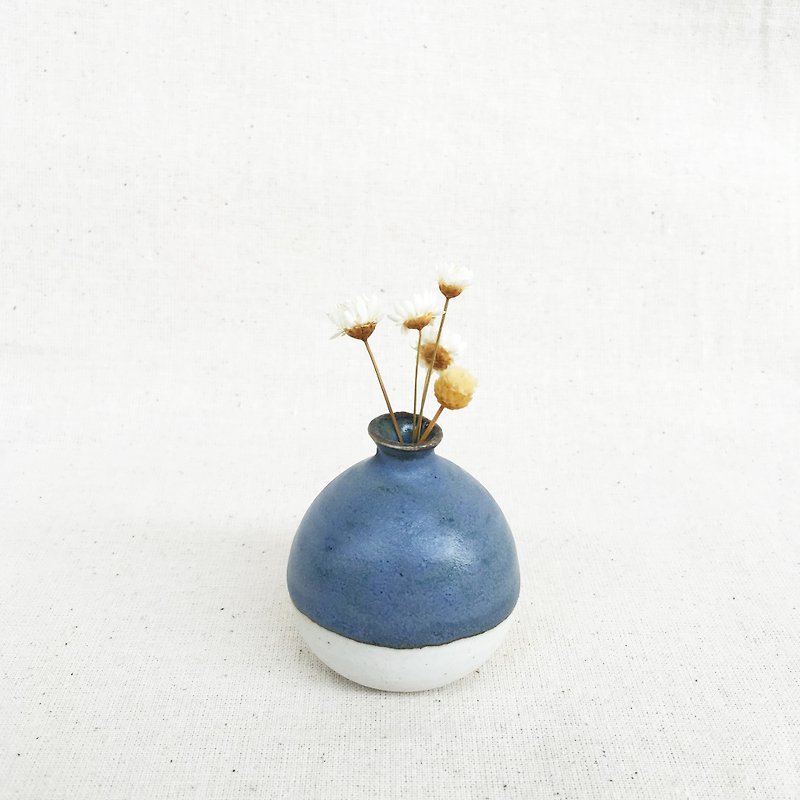 手工陶瓷迷你花器－磨砂蓝 - 植物/盆栽/盆景 - 陶 藍色